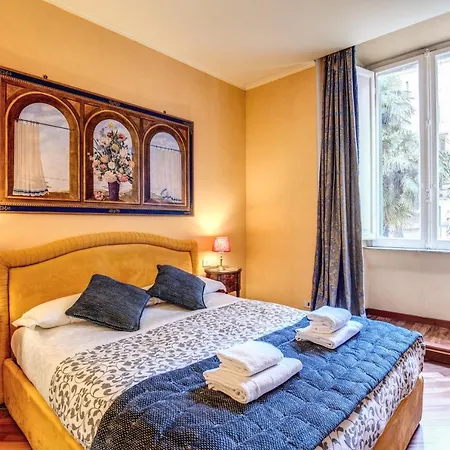 Huge Elegant Flat In Vatican Area Lägenhet