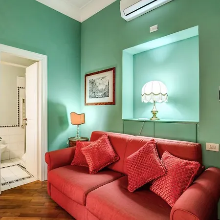 Huge Elegant Flat In Vatican Area
