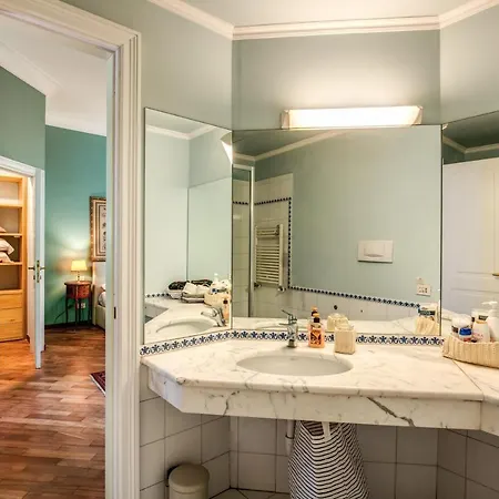 Huge Elegant Flat In Vatican Area *